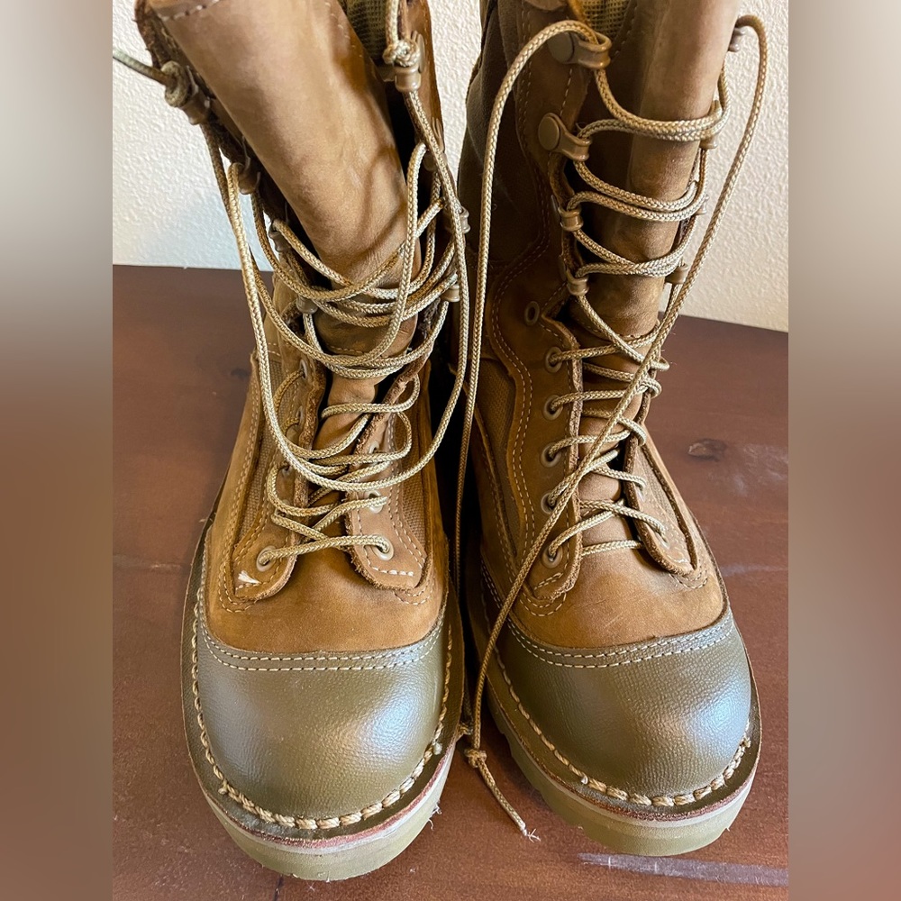 Danner USMC Temperate Gore-Tex R.A.T. Boot